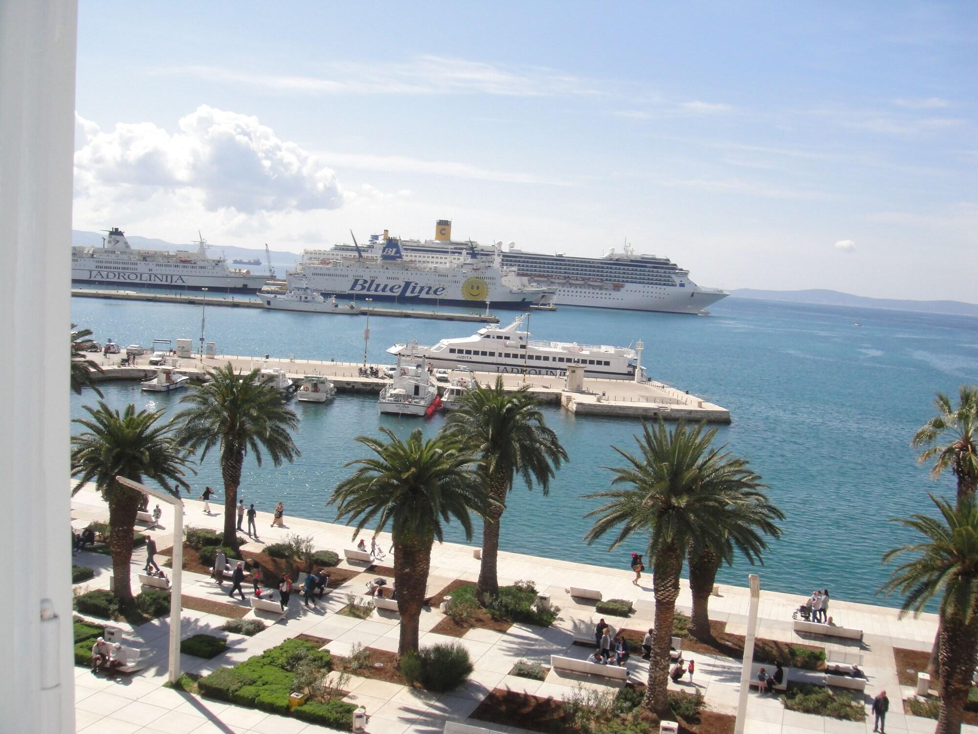 Hotel Kastel 1700 Split Bagian luar foto