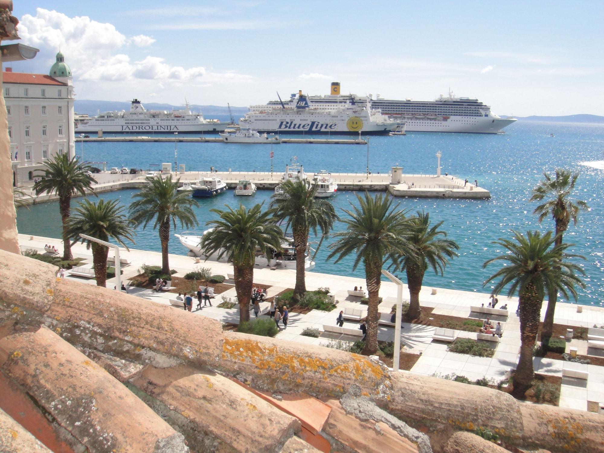 Hotel Kastel 1700 Split Bagian luar foto