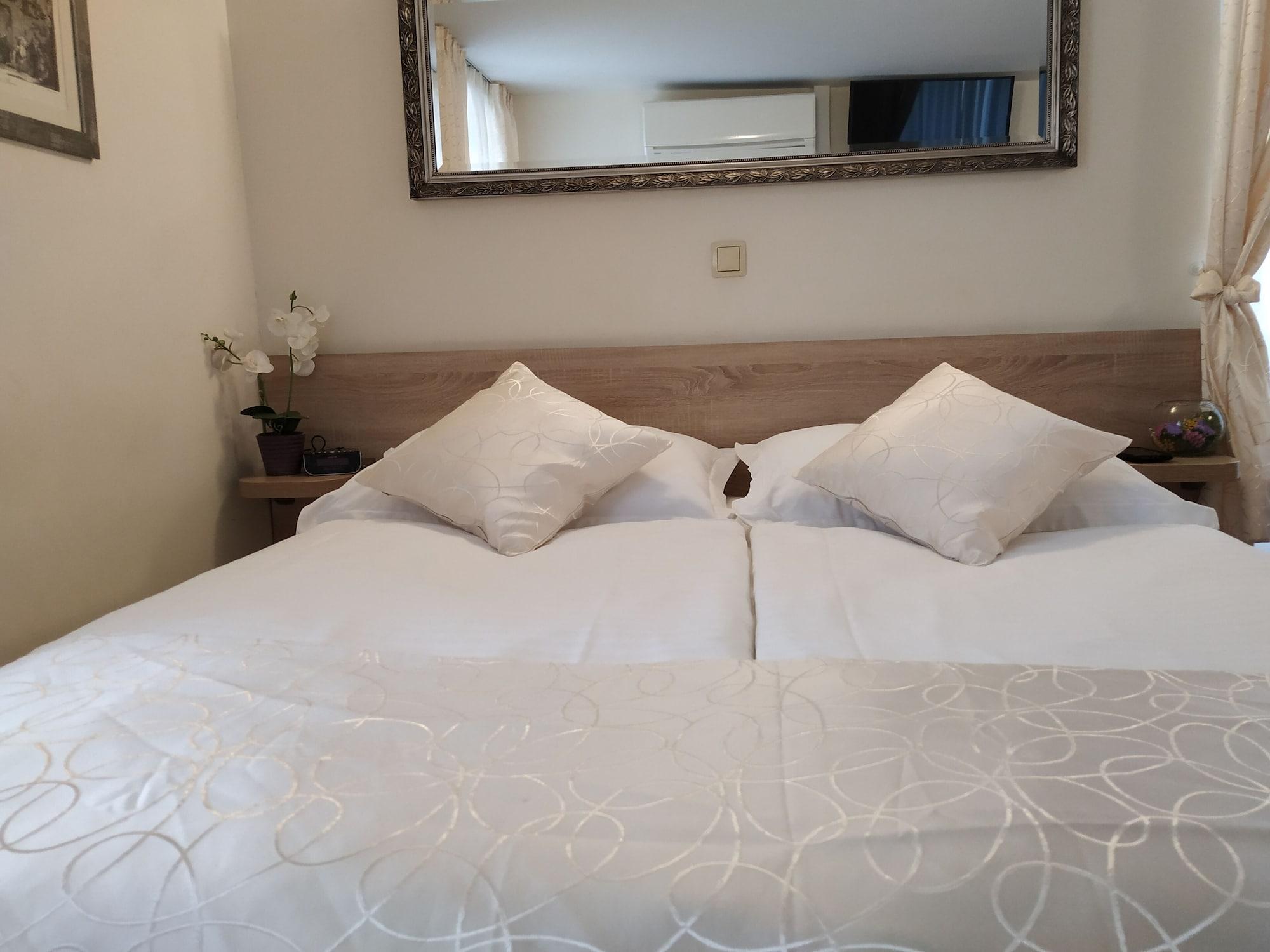 Hotel Kastel 1700 Split Bagian luar foto