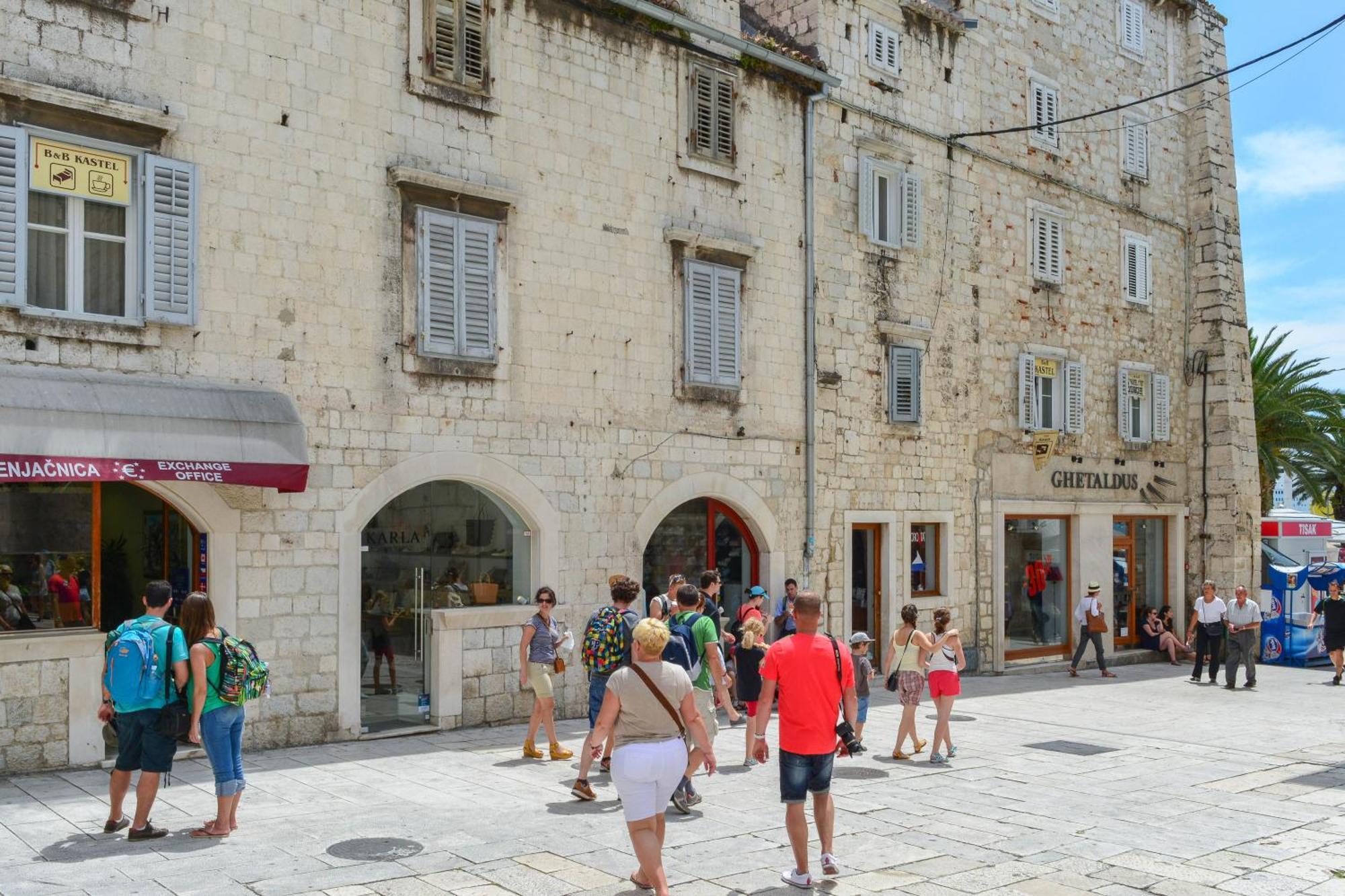 Hotel Kastel 1700 Split Bagian luar foto